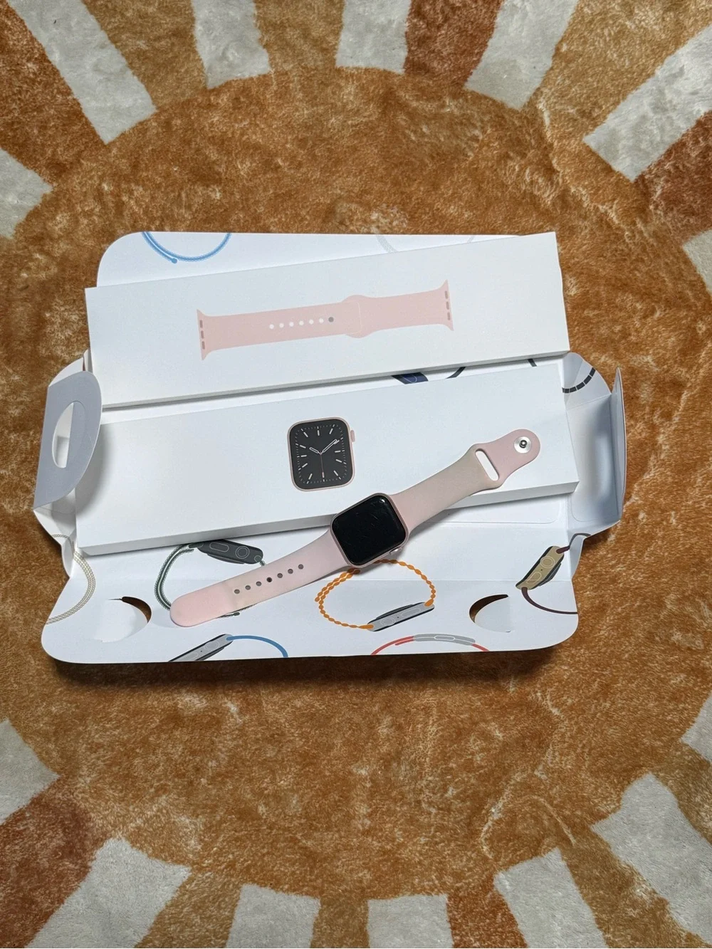 Apple Light Pink Silicone Smartwatch with Rose Gold Case